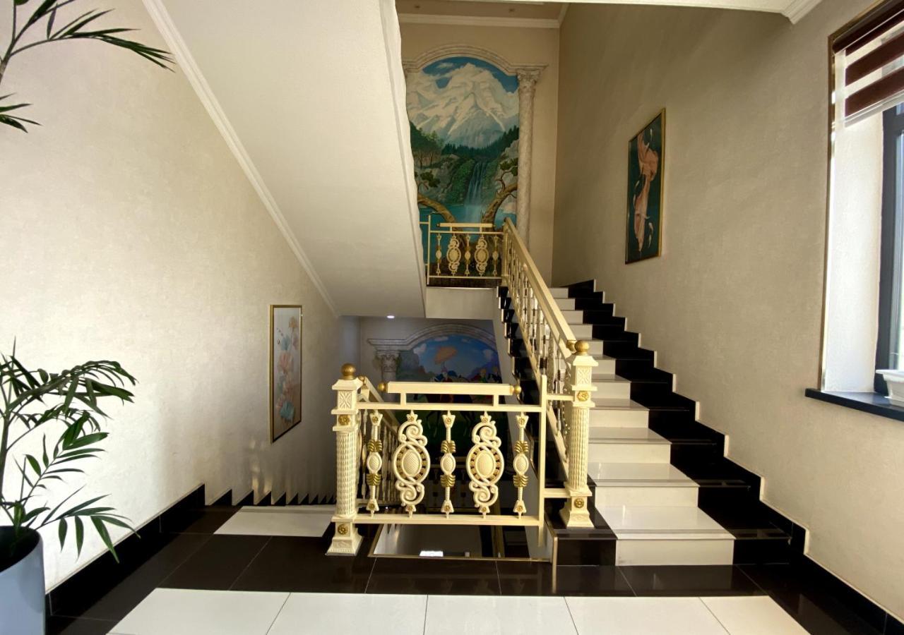 Diyor Hotel Marghilon Zewnętrze zdjęcie