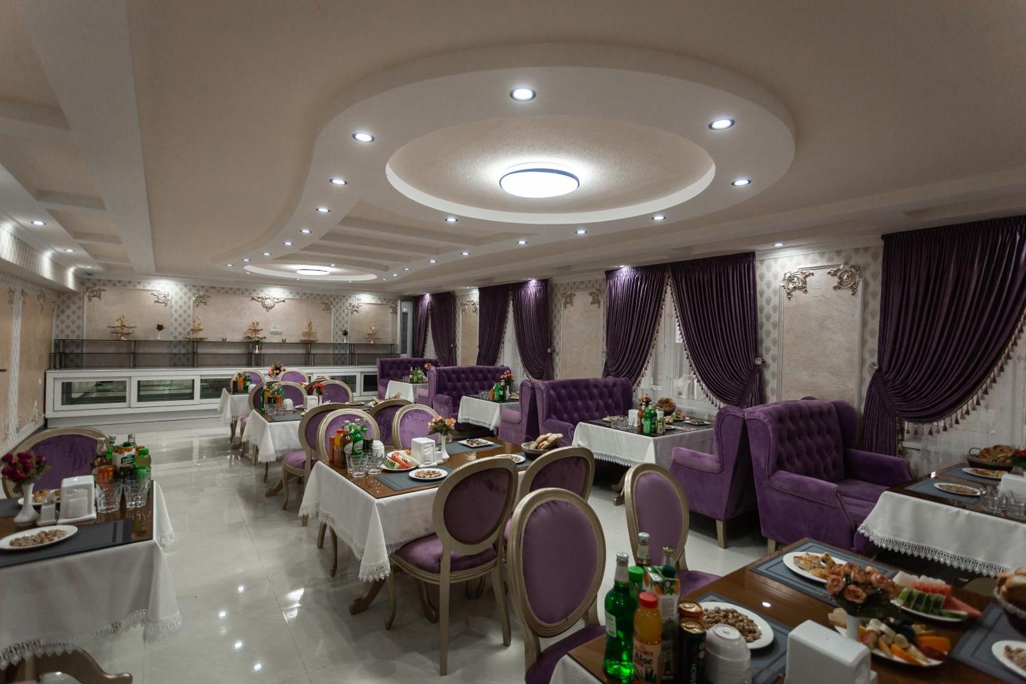 Diyor Hotel Marghilon Zewnętrze zdjęcie